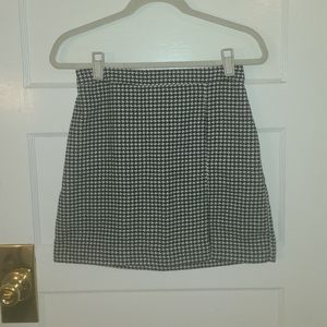 Hollister houndstooth ultra high rise mini skirt